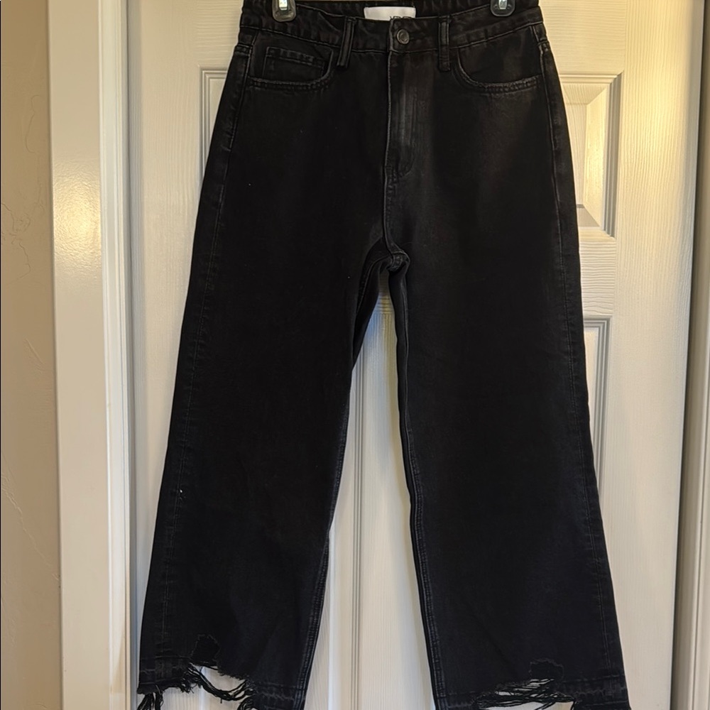 Black Distressed Women's Jeans